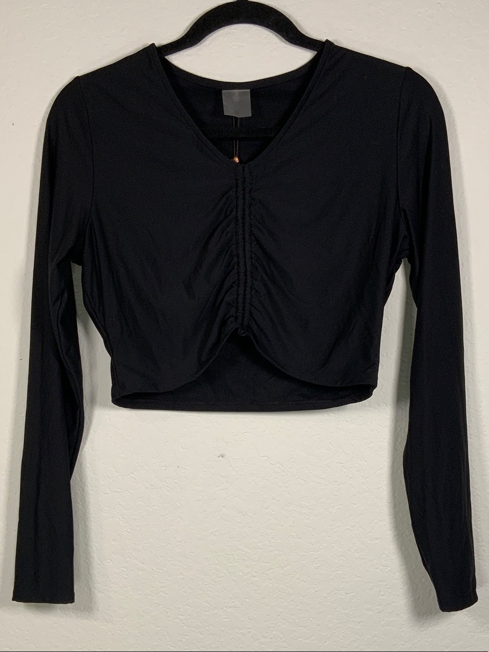 CALIA by Carrie Underwood Black Long-Sleeve Ruched Crop Top